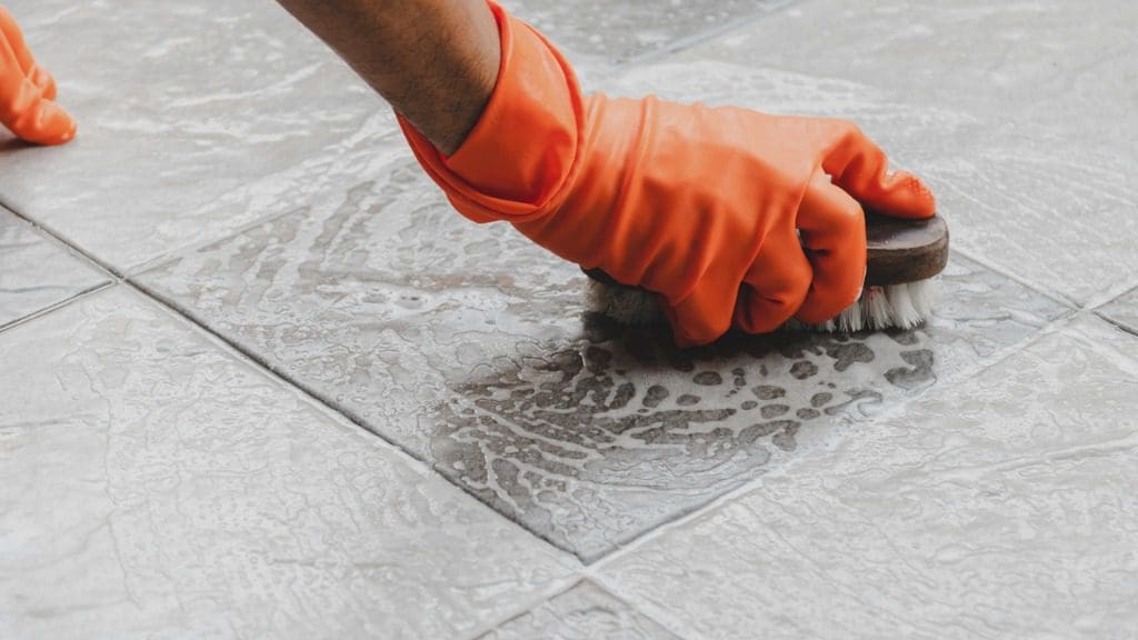 What Is The Best Cleaning Solution For Ceramic Tile Floors?
